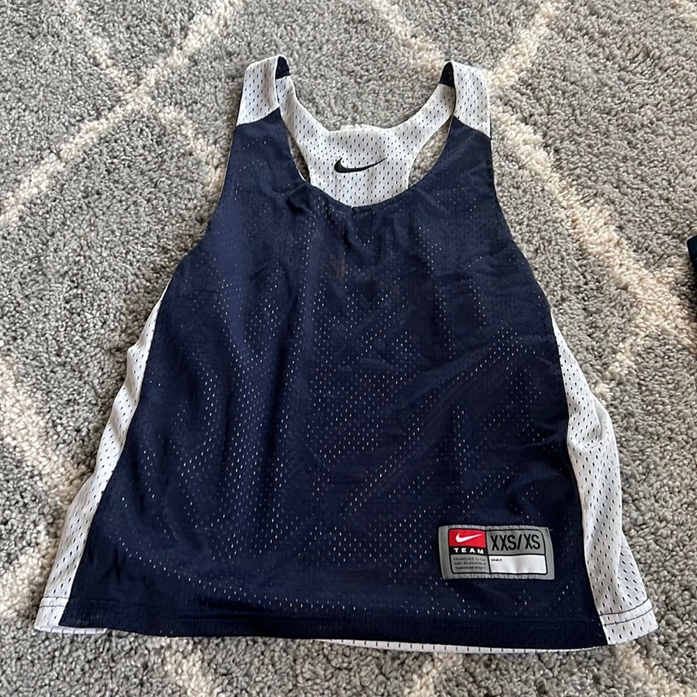 🖤Pick 5/$25 Nike Reversable Racerback Tank -Size XS